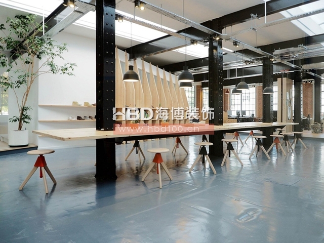 工業(yè)風辦公室設(shè)計,辦公室設(shè)計風格,服飾公司辦公室設(shè)計,海博裝飾.jpg