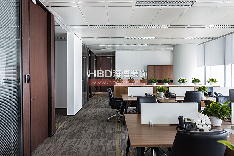廣州辦公室裝修,環(huán)球都會辦公室裝修.jpg