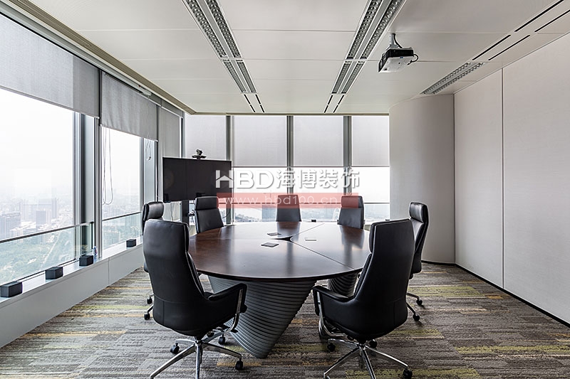 廣州辦公室裝修,環(huán)球都會辦公室裝修.jpg